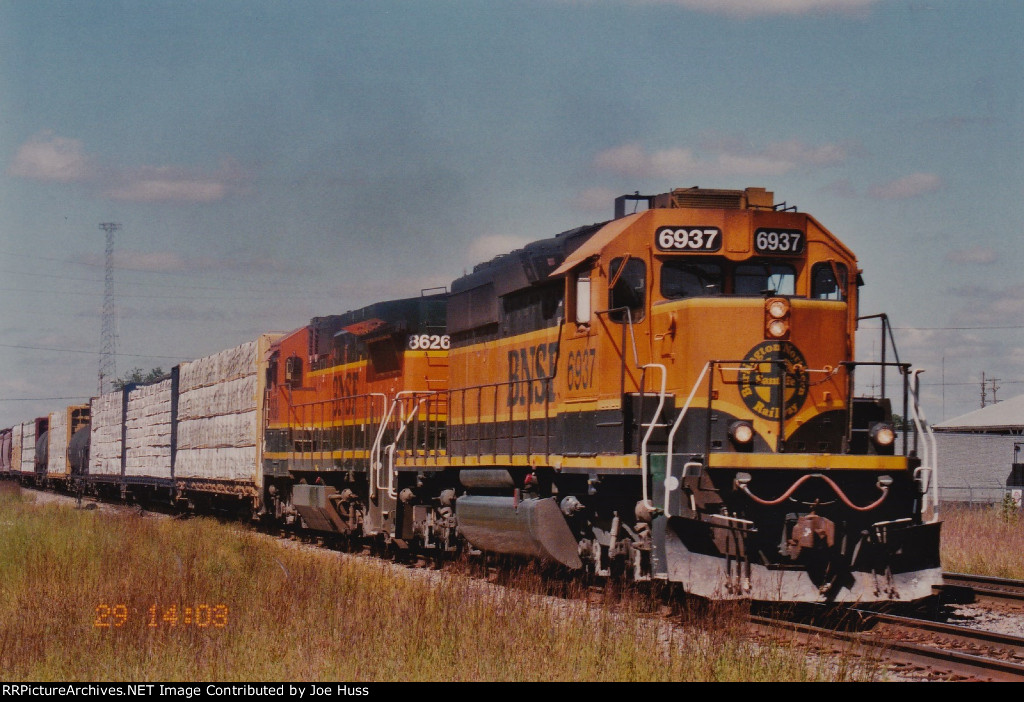 BNSF 6937 East